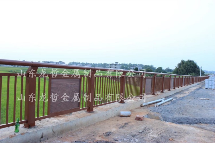 南昌?；韬虼蟮缞A護欄工程案例
